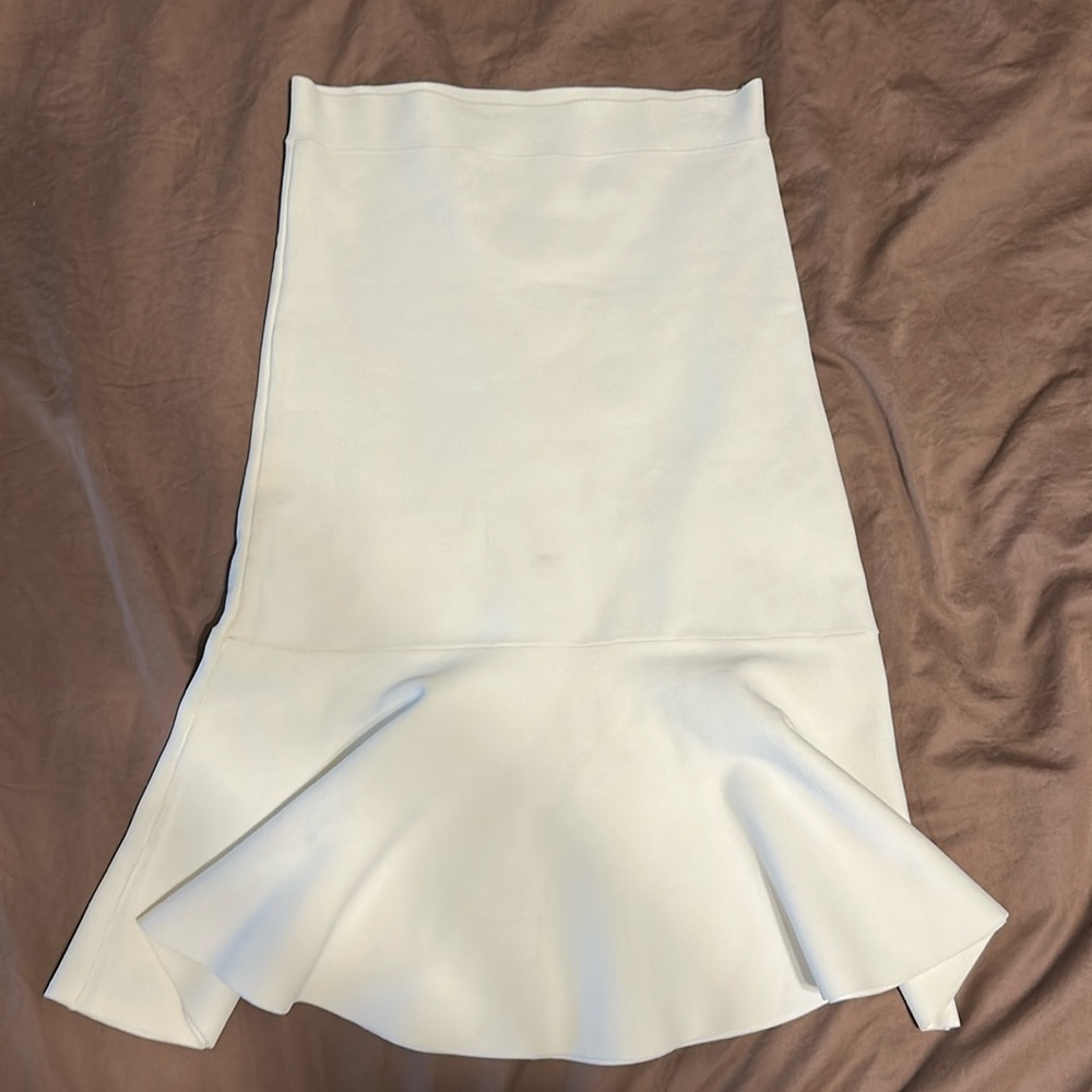 BCBG Cream White Skirt Stretch Vintage 90s SMALL, two smudges SEE PICS